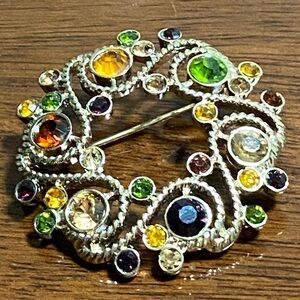 Vintage Wreath Gold Tone Multicolor Rhinestone Brooch/Pin